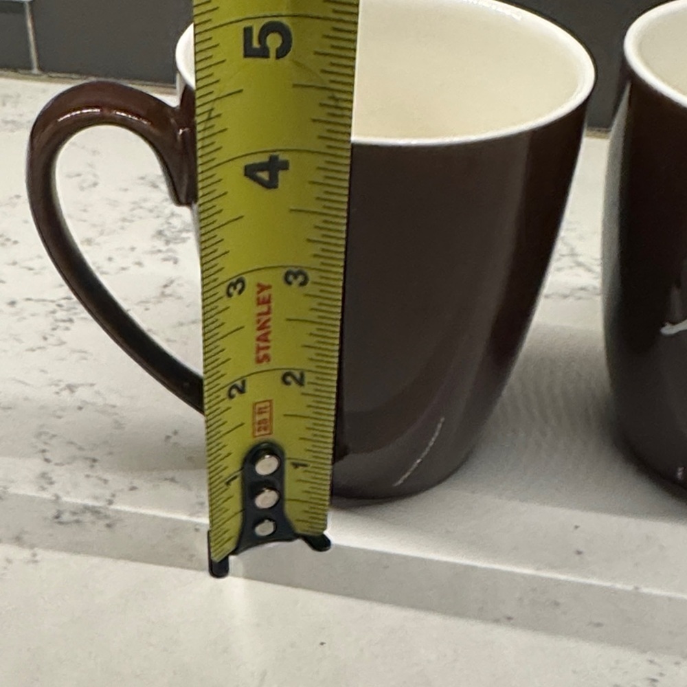 Chic Brown Mugs with Artistic Silhouette - Picture 5 of 6